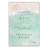 Moderne Script Hearts Beach Klappbare Platzkarte Tischnummer (Vorderseite)