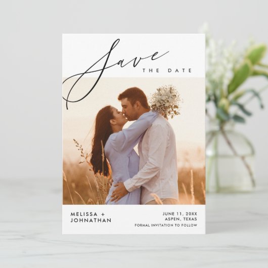 Moderne Script Hochzeit, Abendessen Feier Save The Date (Stehend Vorderseite)