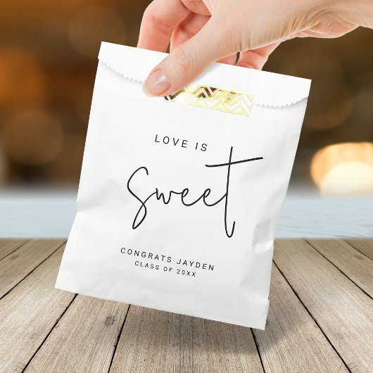Moderne Script-Liebe ist Sweet Abschluss Geschenktütchen