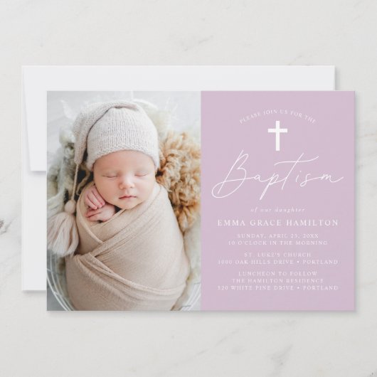 Moderne Script Light Lila Foto Taufe Einladung (Vorderseite)