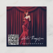 Moderne Script Minimal Foto QR Code Social Media Quadratische Visitenkarte (Vorderseite)