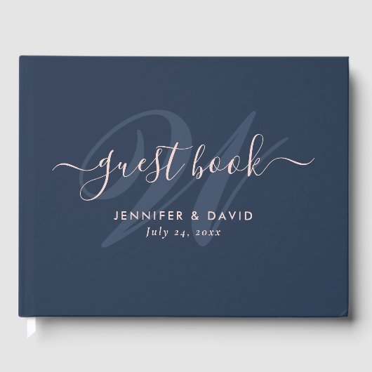 Moderne Script Navy Blue and Blush Monogram Weddin Gästebuch (Vorderseite)
