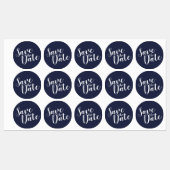Moderne Script Navy Blue Wedding Save the Date Lab Etiketten (Blatt)