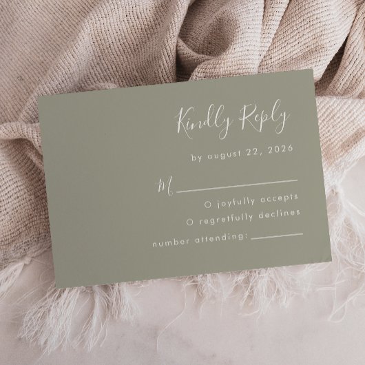 Moderne Script Sage Green Wedding RSVP Karte