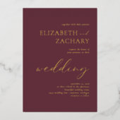 Moderne Script Typografie Burgundy Wedding Folieneinladung (Vorderseite)
