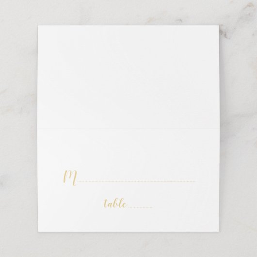 Moderne Script White and Gold Hochzeit Platzkarte (Außenseite Aufgefaltet)