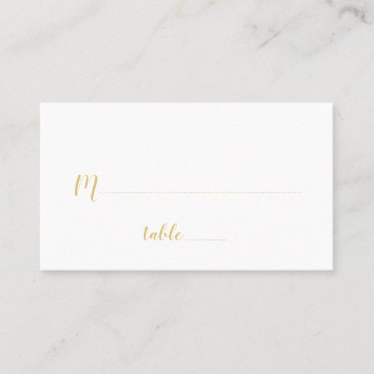 Moderne Script White and Gold Hochzeit Platzkarte (Vorderseite)