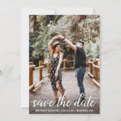 Moderne Script Wood Verlobung Save the Date Karte (Vorderseite)