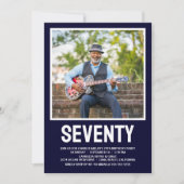 Moderne siebzigste Geburtstagsparty im Foto Einladung (Vorderseite)