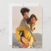 Moderne Signatur Script 2 Foto Hochzeit Einladung (Rückseite)