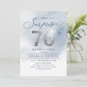 Moderne silberne Glitzer Erwachsene Überraschung 7 Einladung (Stehend Vorderseite)