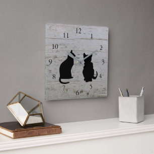 Moderne Silhouetten aus rustikalem Holz Quadratische Wanduhr