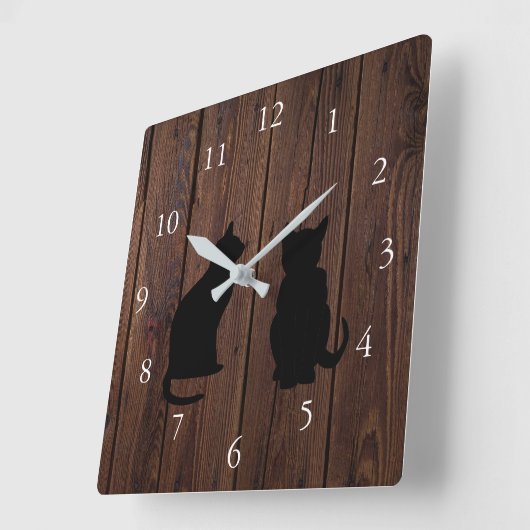 Moderne Silhouetten aus rustikalem Holz Quadratische Wanduhr (Winkel)