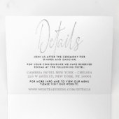 Moderne Silver Foil Script Wedding Suite Dreifach Gefaltete Einladung (Innen Erste Seite)