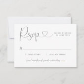 Moderne Silver Heart Calligraphy Script Wedding RSVP Karte (Vorderseite)