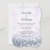 Moderne Silver Lila Glitzer Script Wedding Einladung (Vorderseite)