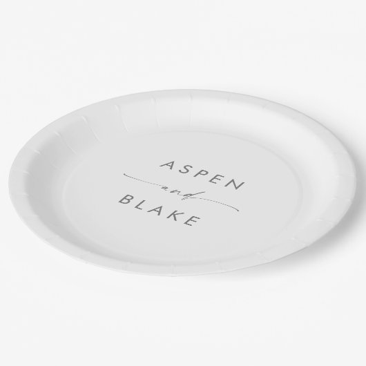 Moderne Silver Script Wedding Cake Paper Plate Pappteller (Schrägansicht)