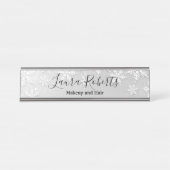 Moderne Silver Winter Schneeflocken Schreibtischnamensplakette (Vorderseite )