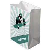 Moderne Skateboarding Girls Skater Name Cool Sport Mittlere Geschenktüte (Rückseite Schrägansicht)