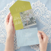 Moderne Skript Chartreuse und Blaue Hochzeit All In One Einladung