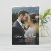 Moderne Skript Elegante Hochzeit 2 Foto Save The Date (Stehend Vorderseite)