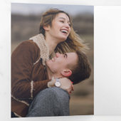 Moderne Skriptfotocollage Hochzeit speichern das D Dreifach Gefaltete Ankündigung (Innen Erste Seite)