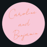 Moderne Skripthandschrift Hochzeitrosa und Orange Runder Aufkleber<br><div class="desc">Moderne Schreibhandschrift Hochzeit Boho Dusty Pink und Orange Classic Round Sticker</div>