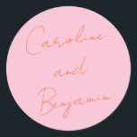 Moderne Skripthandschrift Hochzeitrosa und Orange Runder Aufkleber<br><div class="desc">Moderne Schreibhandschrift Hochzeit Boho Dusty Pink und Orange Classic Round Sticker</div>