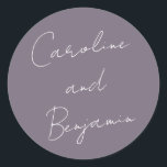 Moderne Skripthandwriting Wedding Dusty Lila Runder Aufkleber<br><div class="desc">Modernes Script Handwriting Wedding Boho Dusty Lila Classic Round Sticker</div>