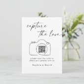 Moderne SkriptWedding Capture the Liebe QR Code Begleitkarte (Stehend Vorderseite)