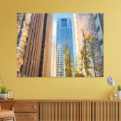 Moderne Skyline mit Herbstbaum Leinwanddruck (Insitu (Wohnzimmer))