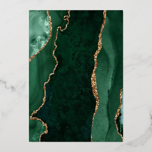 Moderne Smarald Green Agate Script Wedding Folieneinladung (Rückseite)
