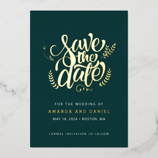 Moderne Smarald Green Calligraphy Script Wedding Folieneinladung (Vorderseite)