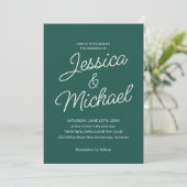 Moderne Smarald Green Ivory Script Hochzeit Einladung (Stehend Vorderseite)