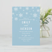 Moderne Snowflake Blue Wedding Einladung (Stehend Vorderseite)
