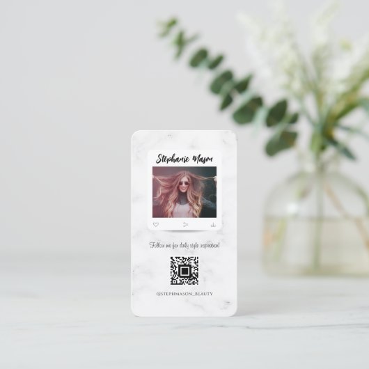 Moderne Social Media Influencer Beauty Marble Visitenkarte (Stehend Vorderseite)