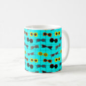 Moderne Sonnenbrille aus dem Mittelalter Kaffeetasse (VorderseiteRechts)