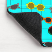 Moderne Sonnenbrille aus dem Mittelalter Mousepad (Ecke)