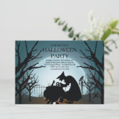 Moderne Spooky Hexe Halloween-Party Einladung (Stehend Vorderseite)