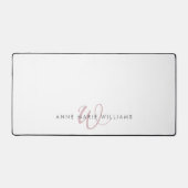 Moderne Staub-Lila-Script-Monogramm Schreibtischunterlage (Vorderseite)