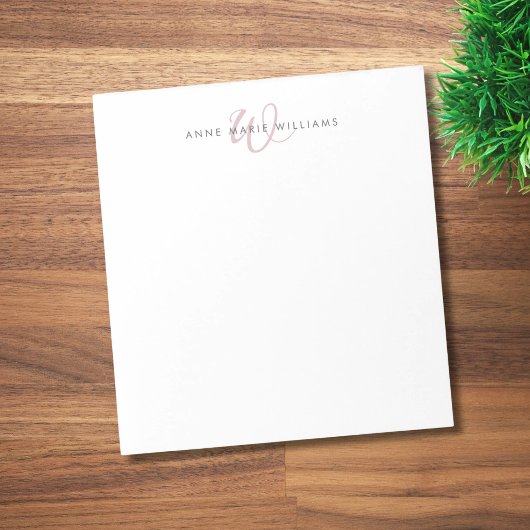 Moderne Staubige Flieder Script-Monogramm Notizblock