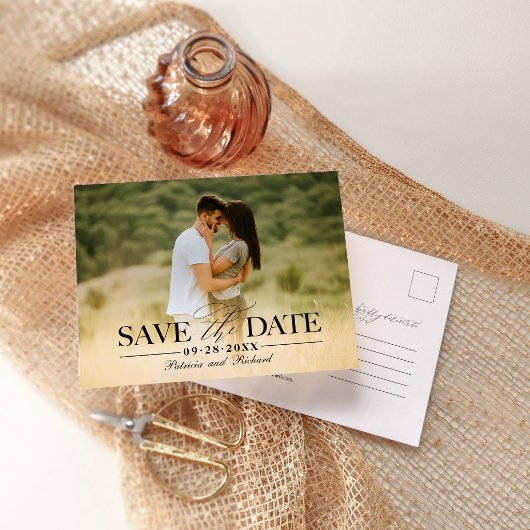 Moderne, stilvolle Hochzeit spart das Date-Foto Postkarte