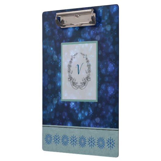 Moderne, stilvolle Monogram Muster Winterschneeflo Klemmbrett (Links)