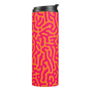 Moderne stilvolle orangefuchsia thermosbecher