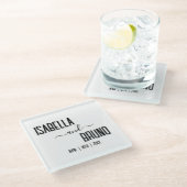 Moderne, stilvolle Personalisierte Schwarz-Text-Ho Glasuntersetzer (Schrägansicht)