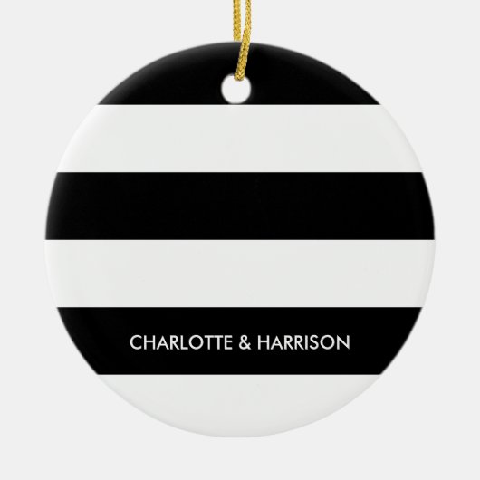 Moderne Streifen bezeichnungen monogramm schwarz-w Keramik Ornament (Vorne)