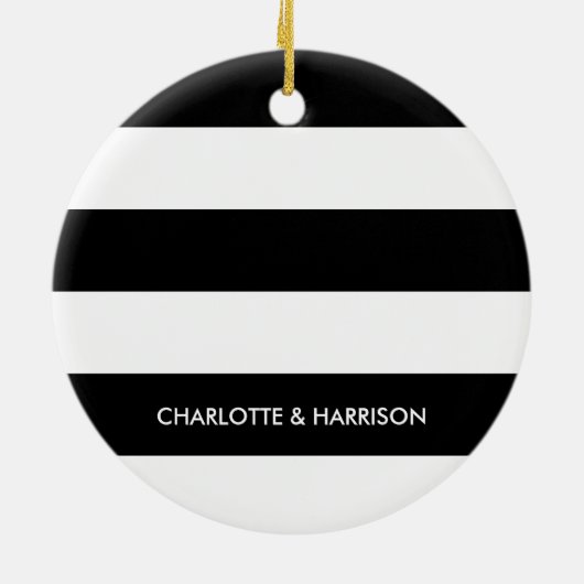 Moderne Streifen bezeichnungen monogramm schwarz-w Keramik Ornament (Hinten)