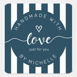 moderne Streifen handgefertigt mit Liebe Monogramm Quadratischer Aufkleber
