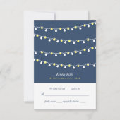 Moderne String Lights, Gelb & Weiß Wedding RSVP Karte (Vorderseite)