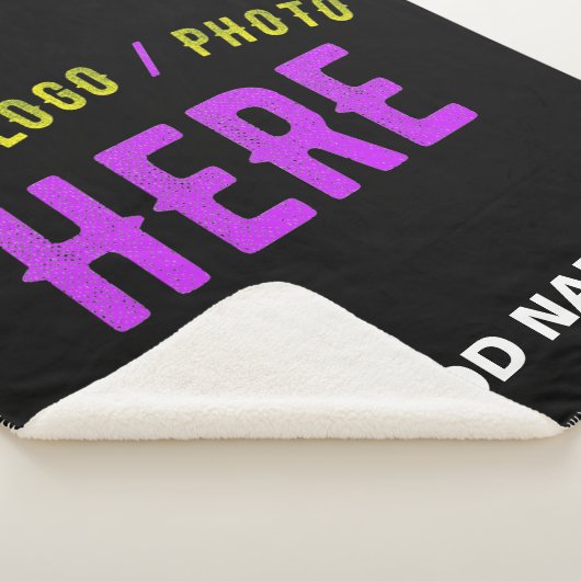 MODERNE, STYLISCH ZOLLBARE, SCHWARZE VERIFIZIERTE SHERPADECKE (3/4)